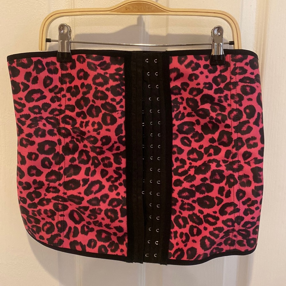 Size XL waist trainer